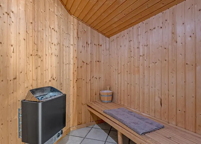 Batsha - 1-7km From The Sea By Interhome