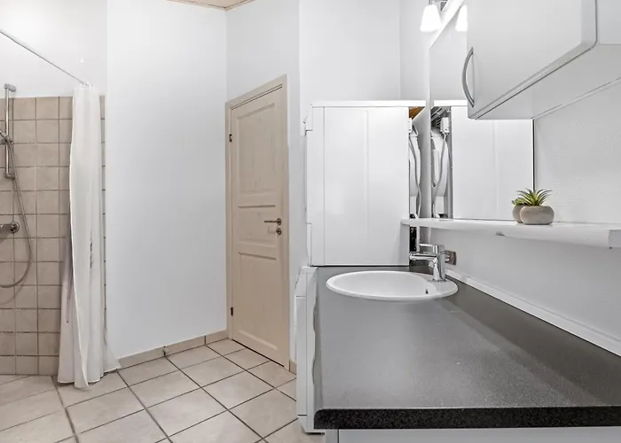 Batsha - 1-7km From The Sea By Interhome