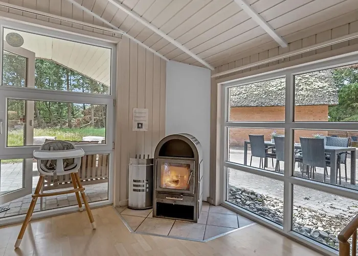 Batsha - 1-7km From The Sea By Interhome